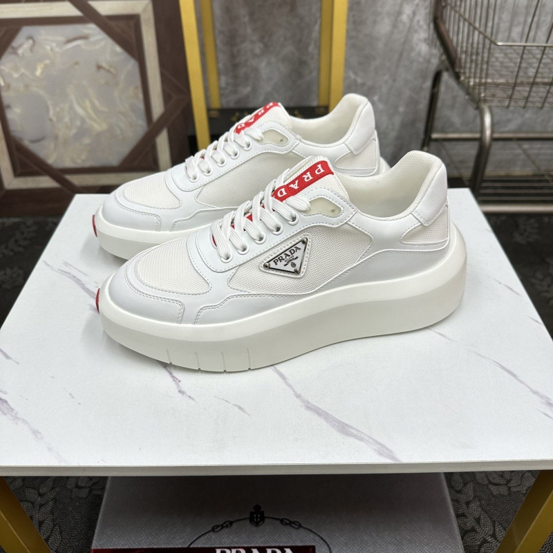 Pra*a casual shoes
